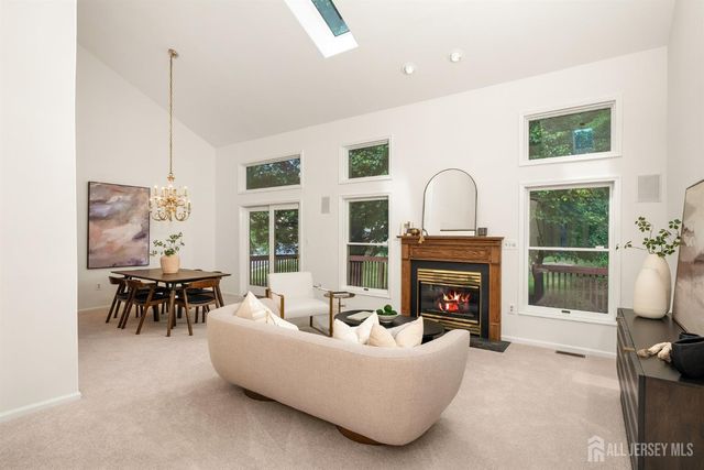 22 Boxwood Drive, South Brunswick, NJ 08540