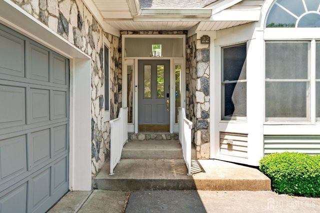 22 Boxwood Drive, South Brunswick, NJ 08540