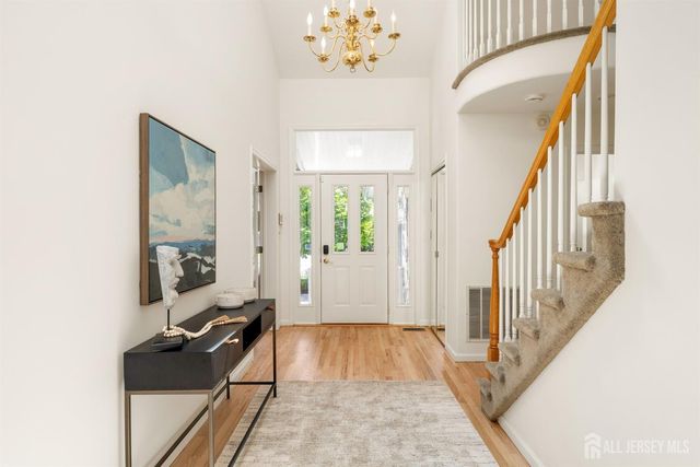 22 Boxwood Drive, South Brunswick, NJ 08540