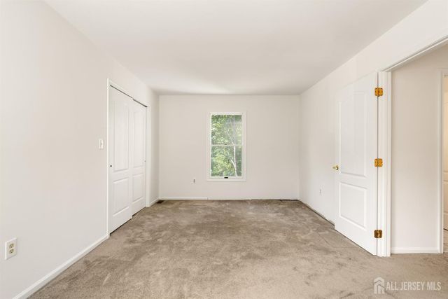 22 Boxwood Drive, South Brunswick, NJ 08540