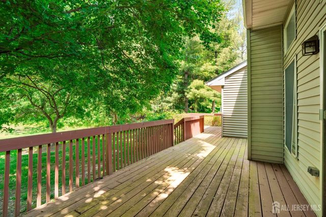 22 Boxwood Drive, South Brunswick, NJ 08540