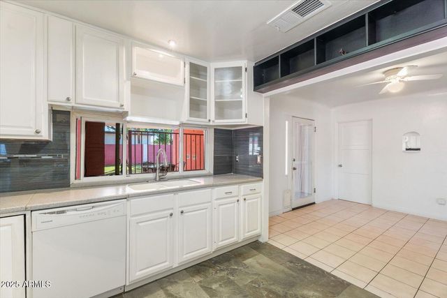 2741 E BRILL Street, Phoenix, AZ 85008