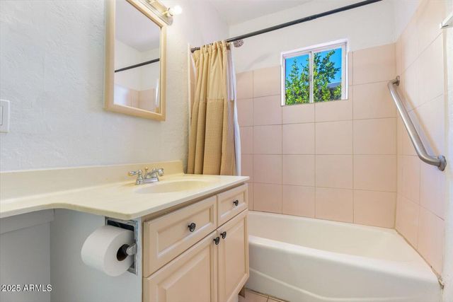 2741 E BRILL Street, Phoenix, AZ 85008