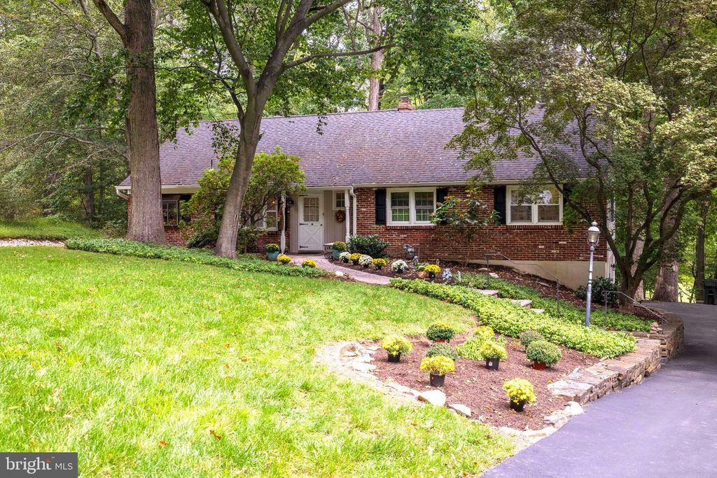 2350 FAIRWAY RD, Huntingdon Valley, PA 19006