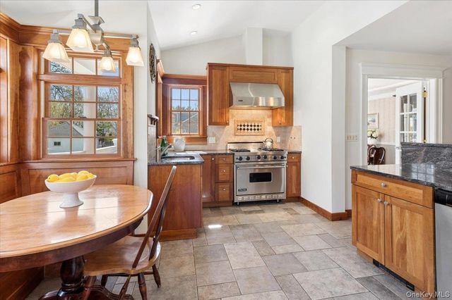 964 Highland Avenue, Pelham, NY 10803