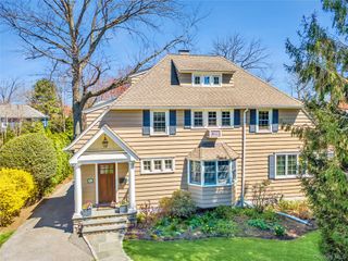 964 Highland Avenue, Pelham, NY 10803