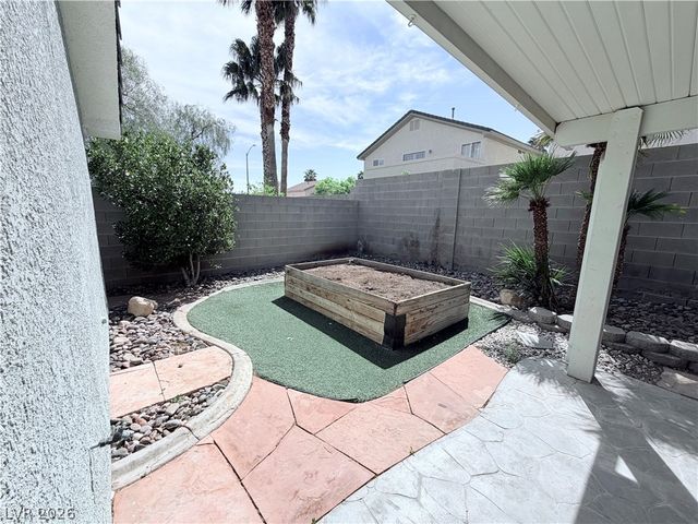 9653 Marble Peak Court, Las Vegas, NV 89129
