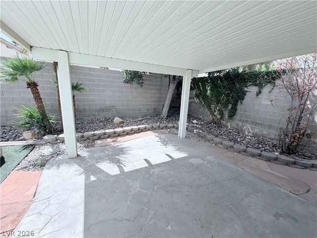 9653 Marble Peak Court, Las Vegas, NV 89129