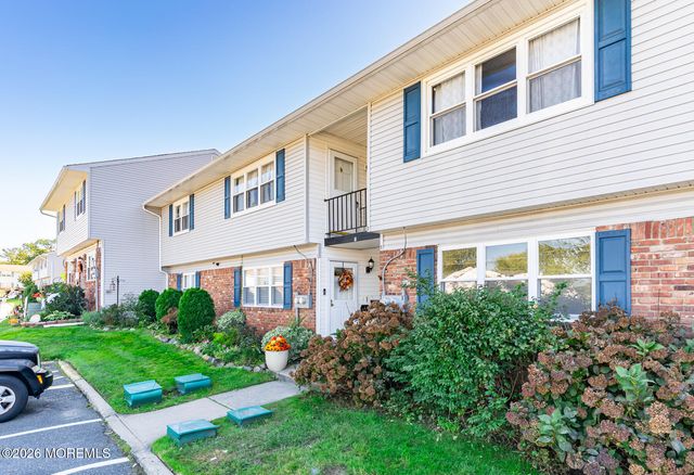 11 Indiana Court 993, Matawan, NJ 07747