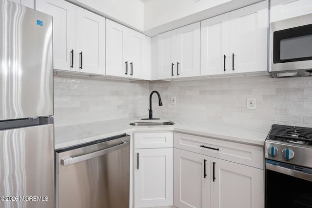 11 Indiana Court 993, Matawan, NJ 07747