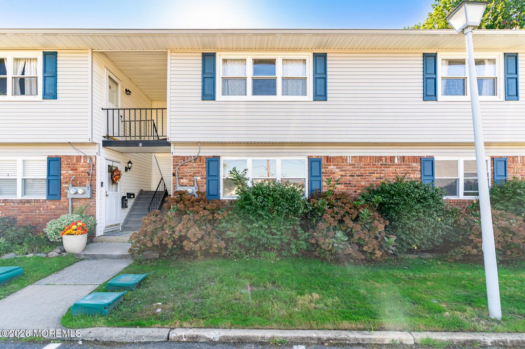 11 Indiana Court 993, Matawan, NJ 07747