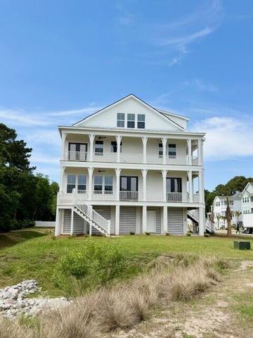 1051 Capersview Court, Awendaw, SC 29429