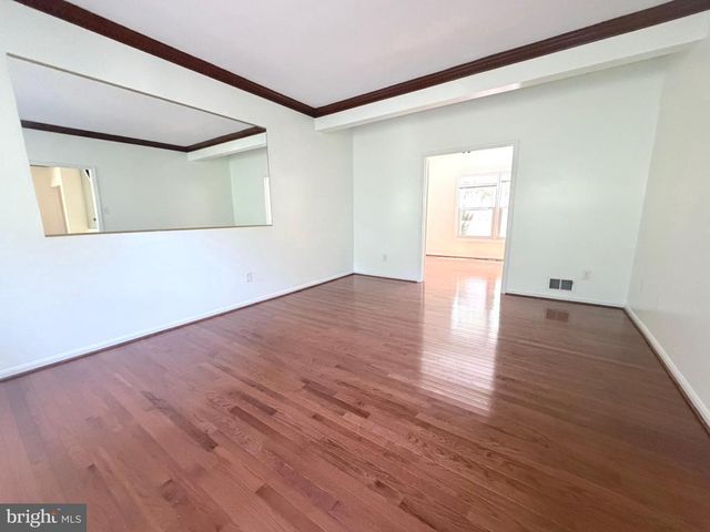 6001 RIVER FOREST DR, Manassas, VA 20112