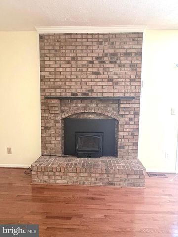 6001 RIVER FOREST DR, Manassas, VA 20112