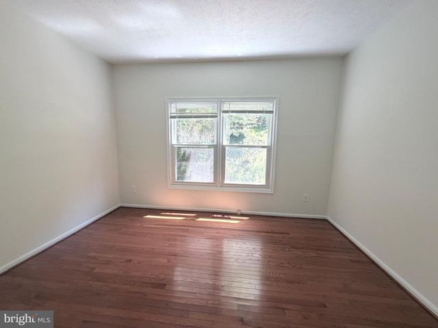 6001 RIVER FOREST DR, Manassas, VA 20112