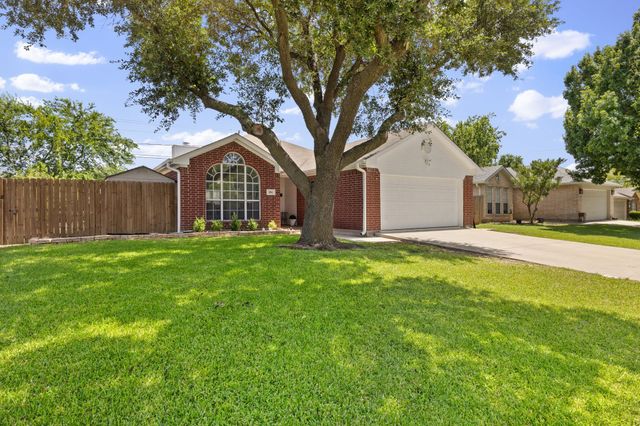 504 Fort Worth Street, Mansfield, TX 76063