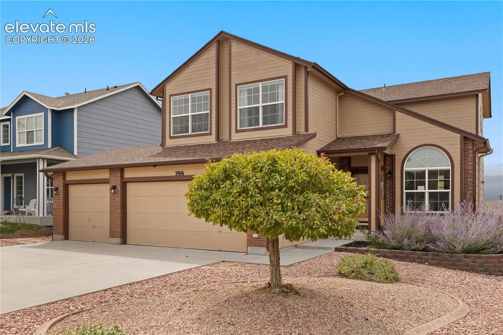 3916 Roan Drive, Colorado Springs, CO 80922 — photo 2