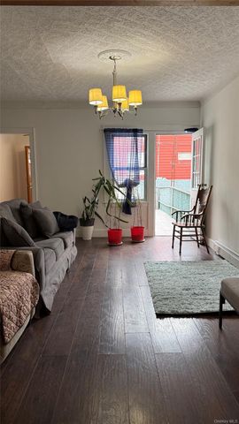 88-10 78th Street, Woodhaven, NY 11421