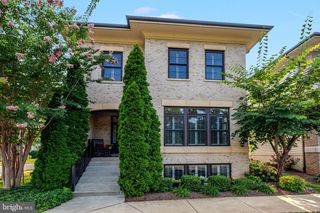 20405 SAVIN HILL DR, Ashburn, VA 20147