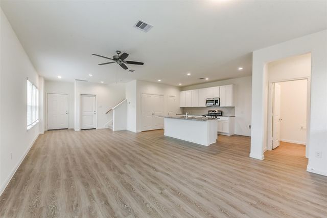 3906 Sugardale Street, Baytown, TX 77521