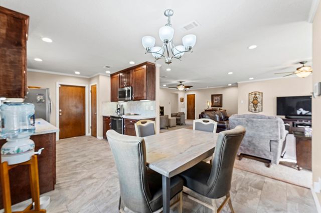 2525 32nd Avenue N, Texas City, TX 77590