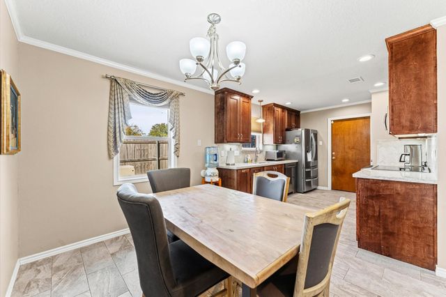 2525 32nd Avenue N, Texas City, TX 77590