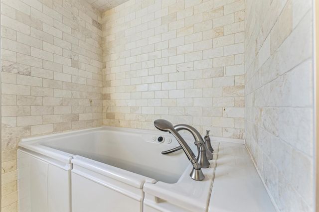 2525 32nd Avenue N, Texas City, TX 77590