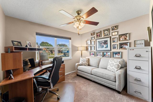 2525 32nd Avenue N, Texas City, TX 77590