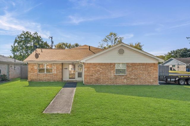 2525 32nd Avenue N, Texas City, TX 77590