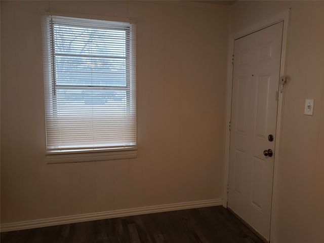 4256 Standish Road B, Fort Worth, TX 76133