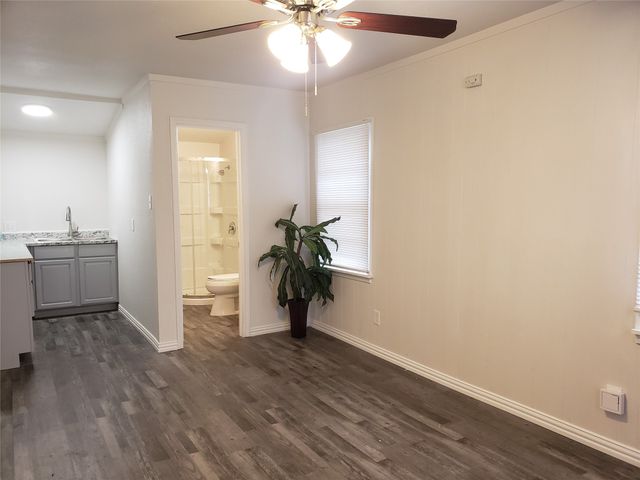 4256 Standish Road B, Fort Worth, TX 76133
