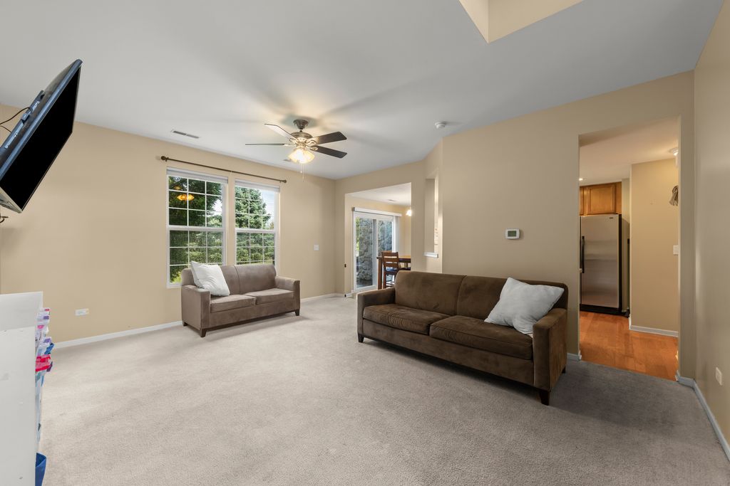 15110 W Laurel Lane, Lockport, IL 60441 — photo 4