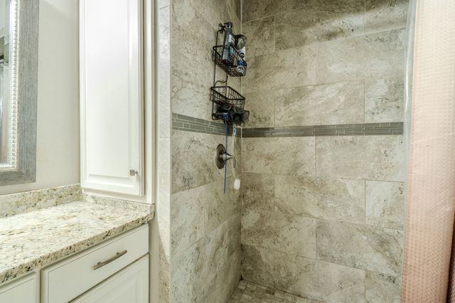 1011 Whippoorwill Court, Arlington, TX 76014