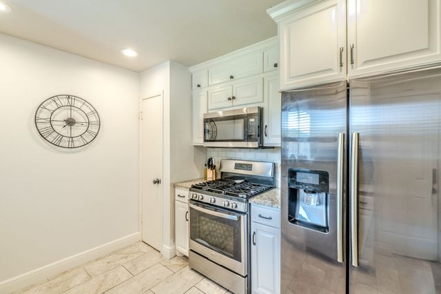 1011 Whippoorwill Court, Arlington, TX 76014