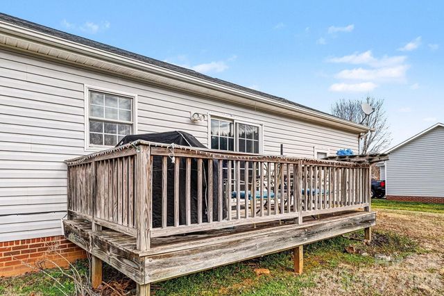 126 Rock Island Drive, Statesville, NC 28625