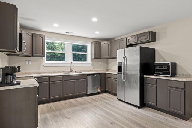 140 Old Lee School Road, Lafayette, GA 30728