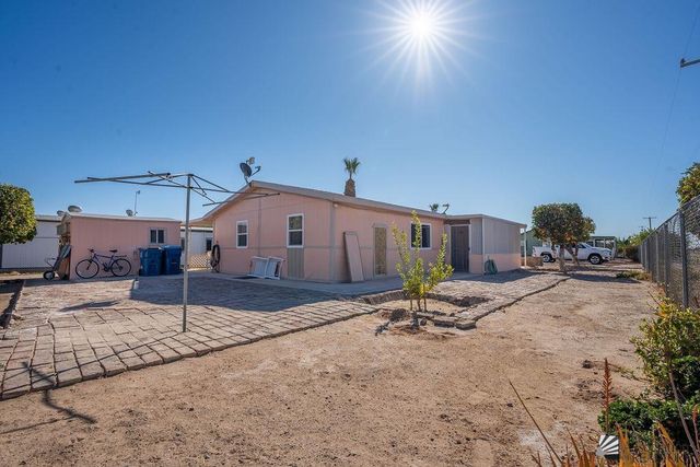1480 W Michelle Ln, Yuma, AZ 85365