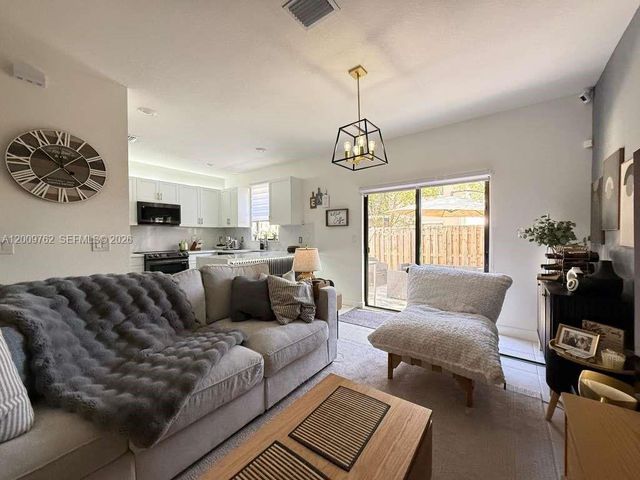 20917 NE 8th Ave 20917, Miami, FL 33179