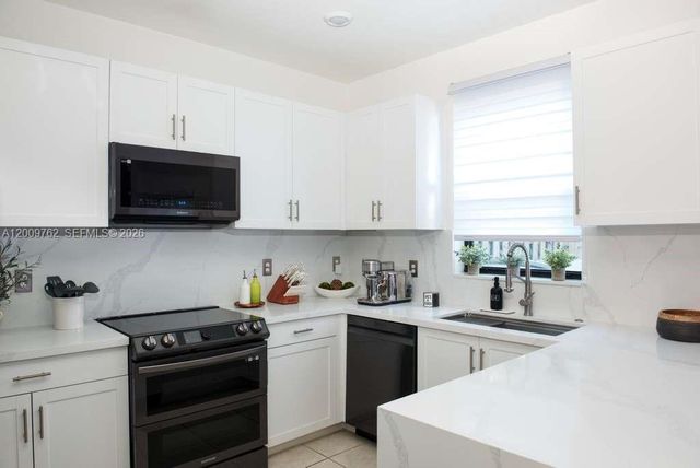 20917 NE 8th Ave 20917, Miami, FL 33179