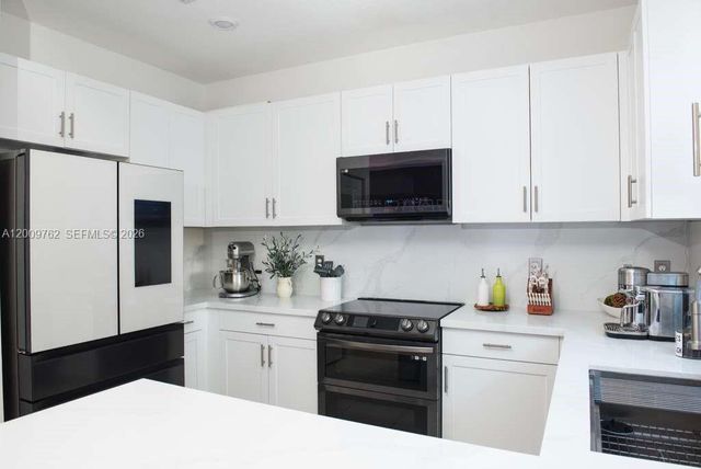 20917 NE 8th Ave 20917, Miami, FL 33179