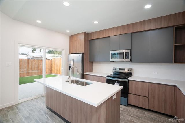 2103 Dragonfly Street 4, Mission, TX 78572