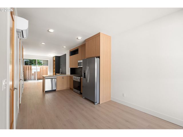 6010 Ne 30th Ave, Portland, OR 97211
