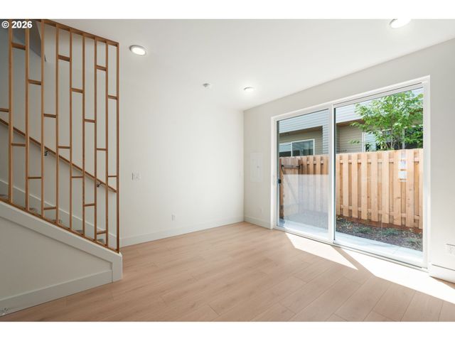 6010 Ne 30th Ave, Portland, OR 97211