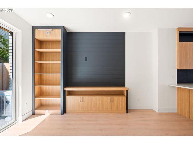 6010 Ne 30th Ave, Portland, OR 97211