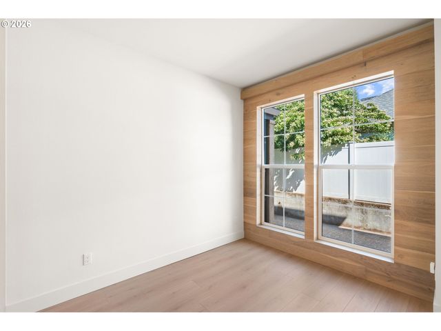 6010 Ne 30th Ave, Portland, OR 97211