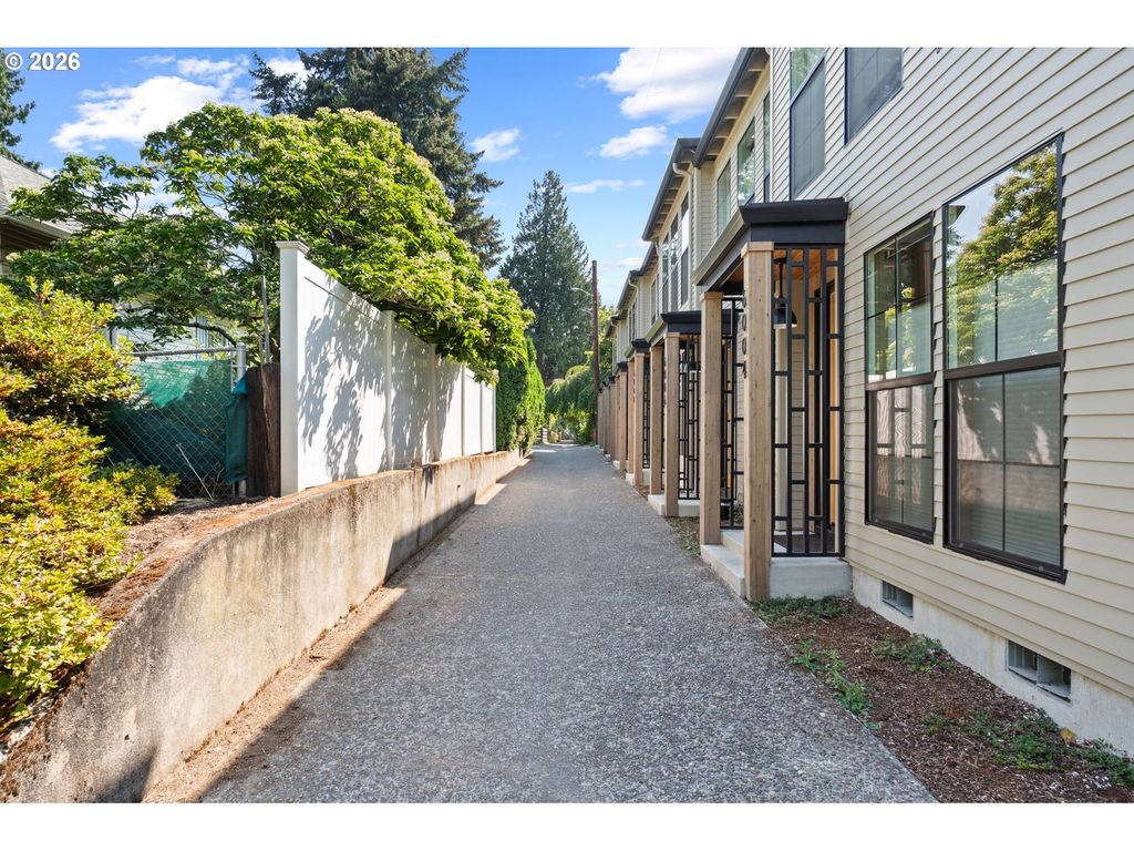 6010 Ne 30th Ave, Portland, OR 97211