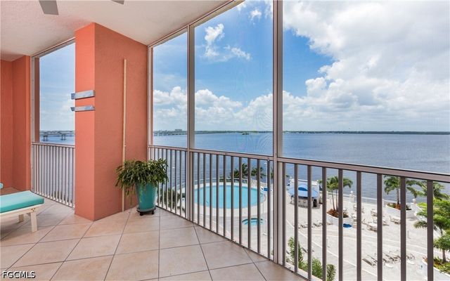 2743 1st ST 704, Fort Myers, FL 33916