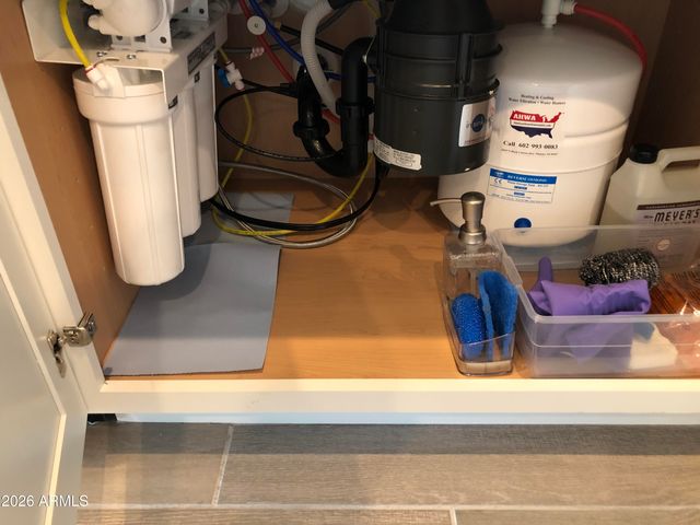 2008 E PARK VIEW Lane, Phoenix, AZ 85024