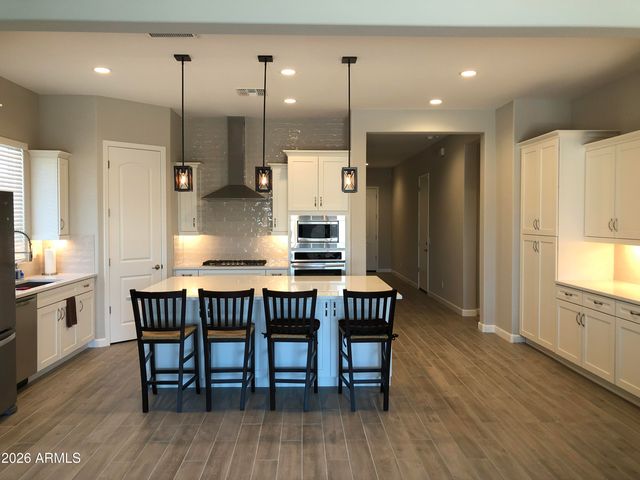 2008 E PARK VIEW Lane, Phoenix, AZ 85024