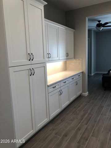 2008 E PARK VIEW Lane, Phoenix, AZ 85024